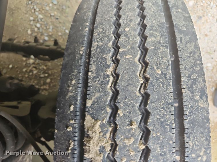 image for item OJ9796 2010 Ford F550 Super Duty XL  flatbed truck