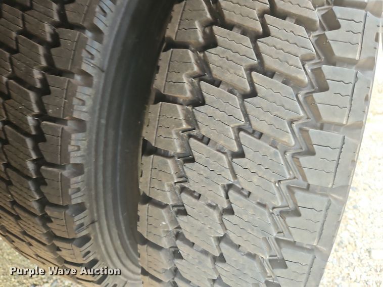 image for item OJ9796 2010 Ford F550 Super Duty XL  flatbed truck