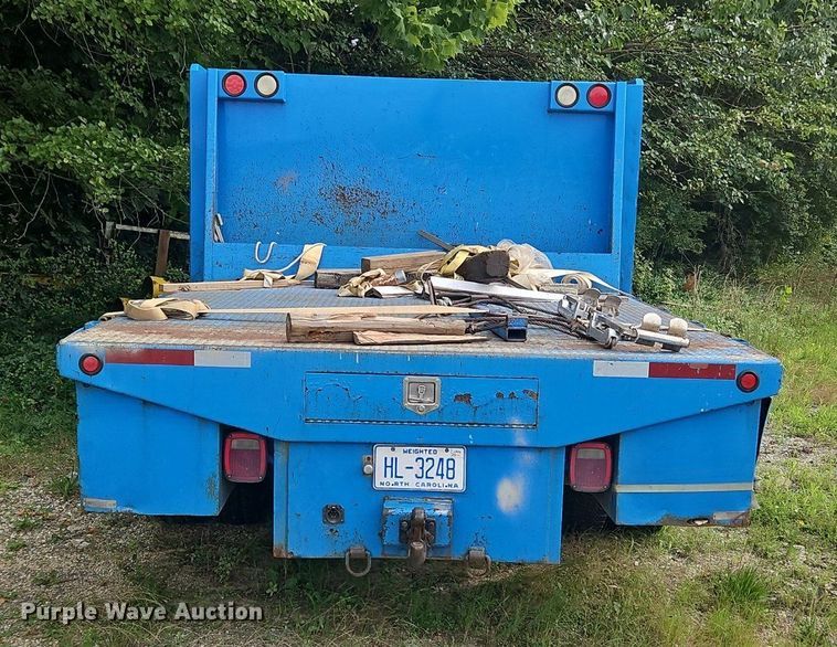 image for item OJ9797 2013 Ford F550 XL flatbed truck