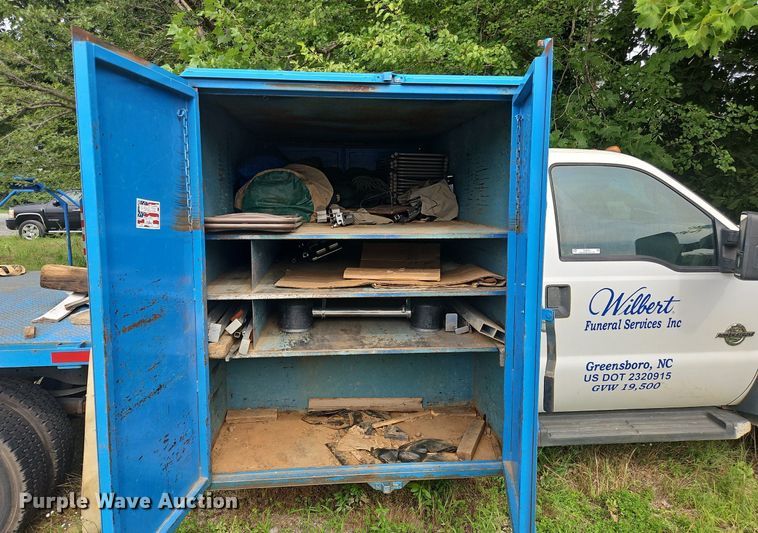 image for item OJ9797 2013 Ford F550 XL flatbed truck