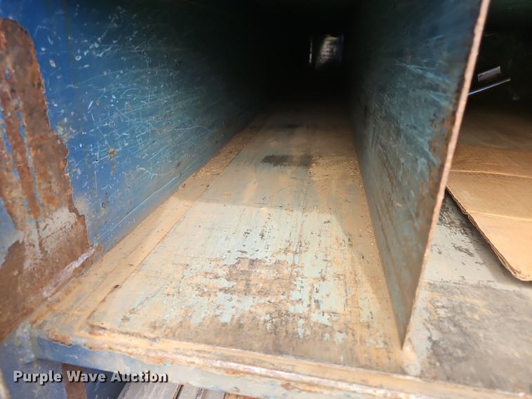 image for item OJ9797 2013 Ford F550 XL flatbed truck