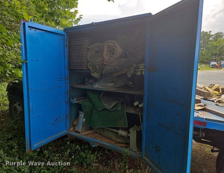 image for item OJ9797 2013 Ford F550 XL flatbed truck