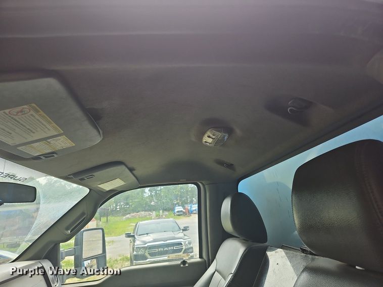 image for item OJ9797 2013 Ford F550 XL flatbed truck