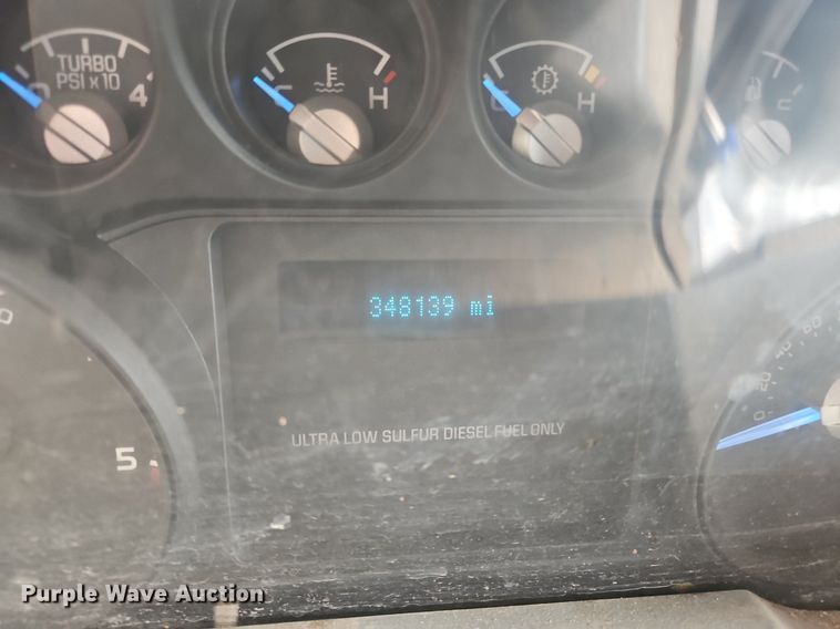 image for item OJ9797 2013 Ford F550 XL flatbed truck