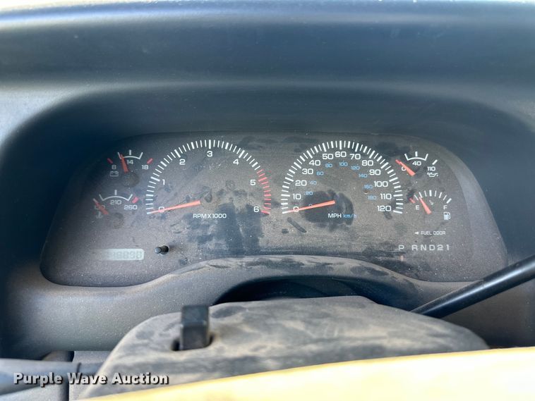 image for item OM9604 1998 Dodge Dakota Sport Club Cab pickup truck