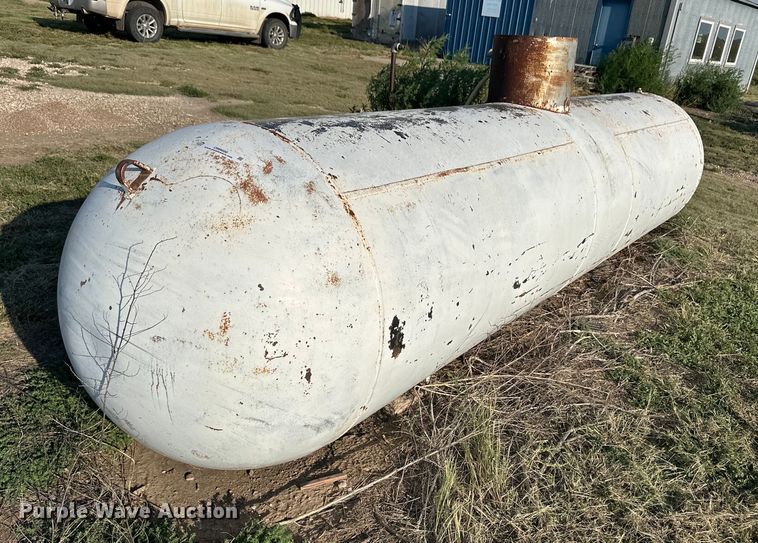 image for item OM9688 1947 Beaird propane tank