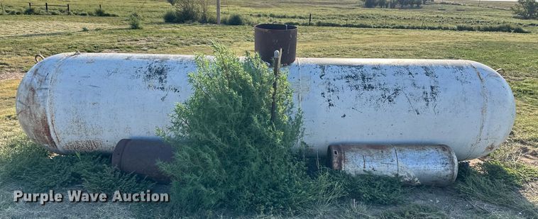 image for item OM9688 1947 Beaird propane tank