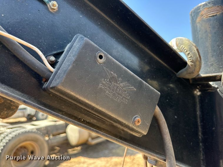 image for item OM9730 2010 PJ tilt deck equipment trailer