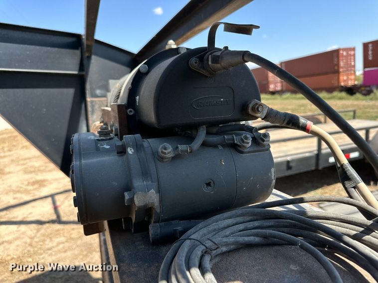 image for item OM9730 2010 PJ tilt deck equipment trailer