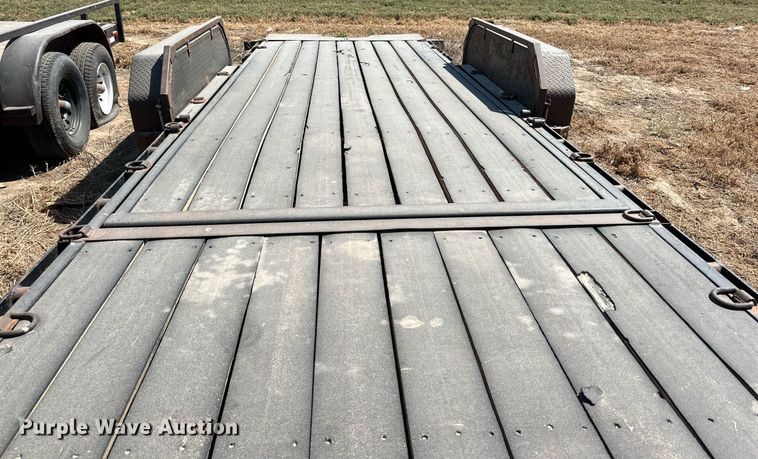 image for item OM9730 2010 PJ tilt deck equipment trailer