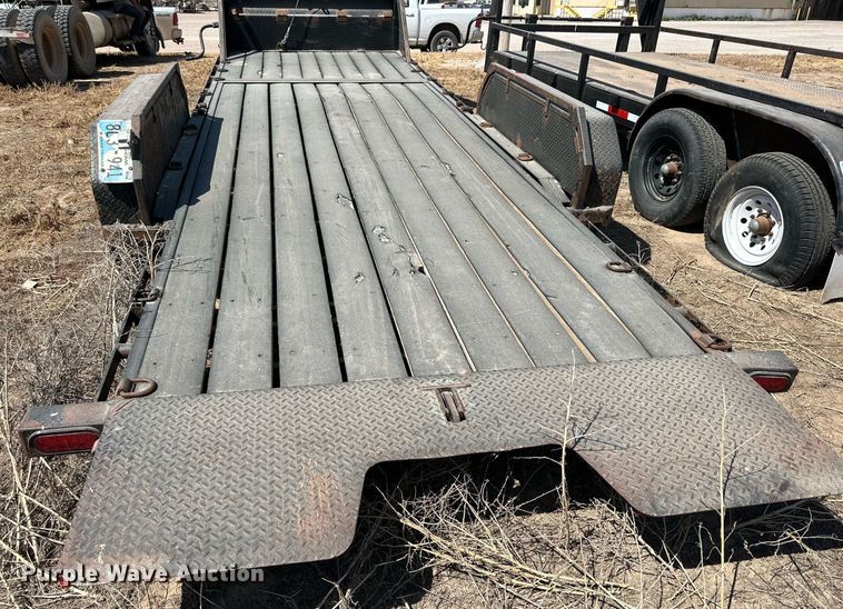 image for item OM9730 2010 PJ tilt deck equipment trailer