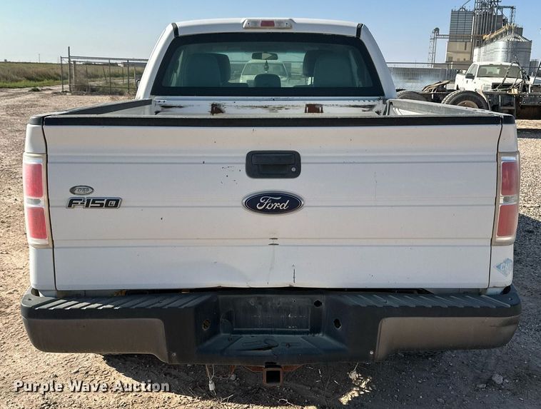 image for item OM9732 2013 Ford F150 XL SuperCab pickup truck