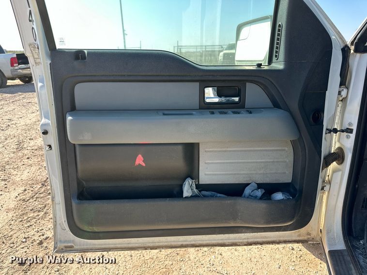 image for item OM9732 2013 Ford F150 XL SuperCab pickup truck