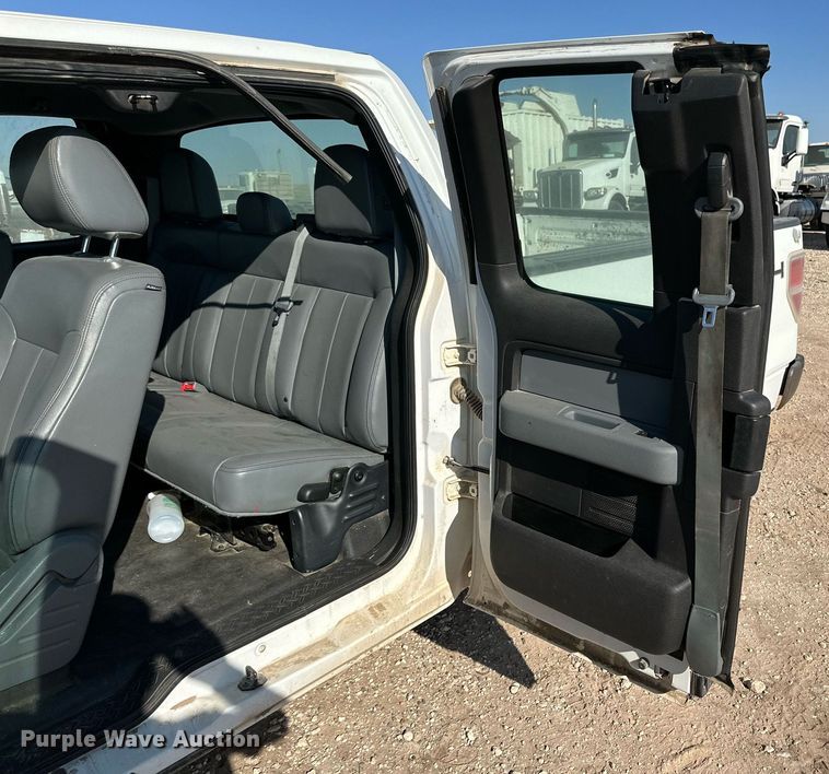 image for item OM9732 2013 Ford F150 XL SuperCab pickup truck