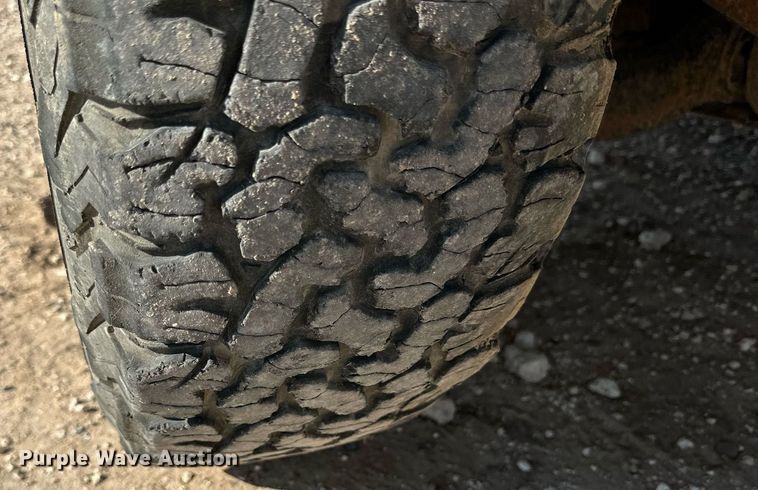 image for item OM9732 2013 Ford F150 XL SuperCab pickup truck