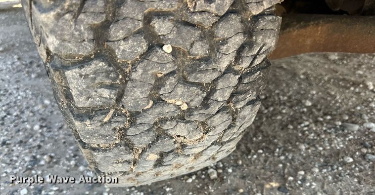 image for item OM9732 2013 Ford F150 XL SuperCab pickup truck