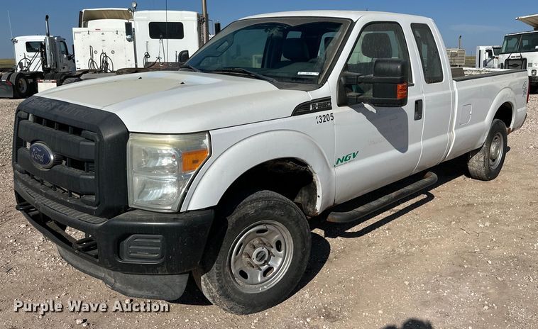 image for item OM9736 2013 Ford F250 Super Duty XL SuperCab pickup truck