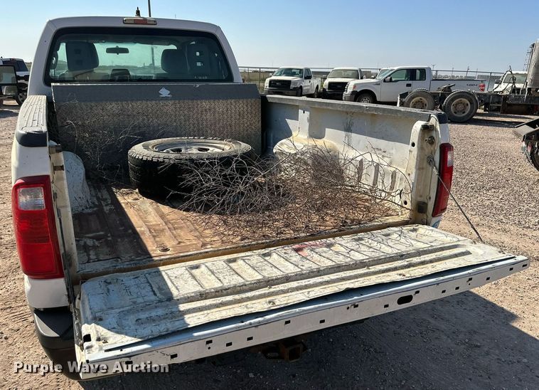 image for item OM9736 2013 Ford F250 Super Duty XL SuperCab pickup truck