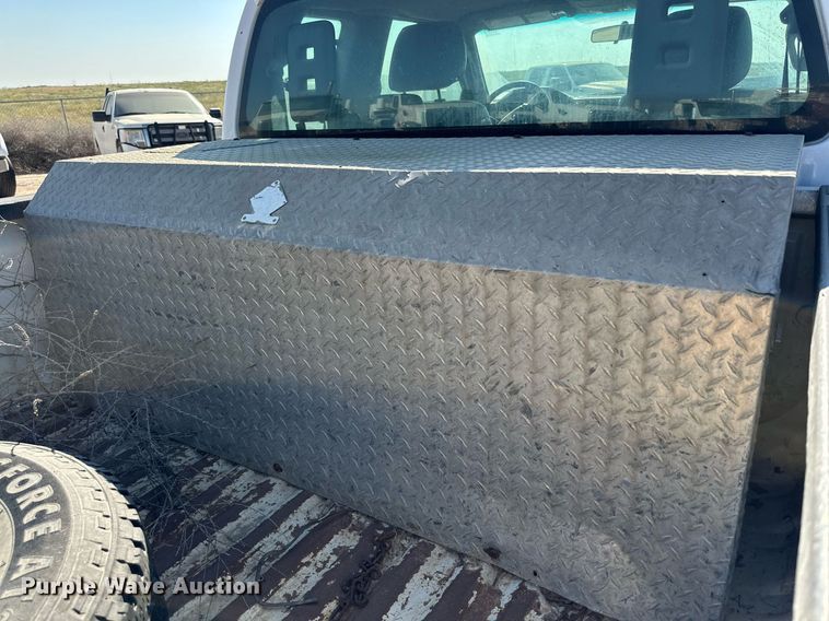 image for item OM9736 2013 Ford F250 Super Duty XL SuperCab pickup truck