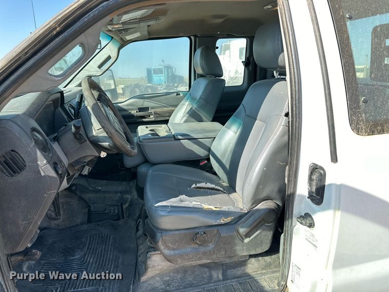 image for item OM9736 2013 Ford F250 Super Duty XL SuperCab pickup truck