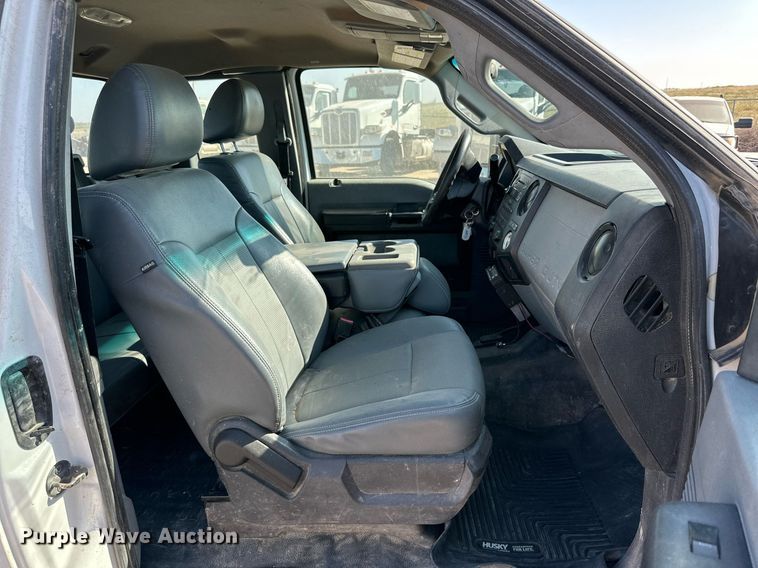 image for item OM9736 2013 Ford F250 Super Duty XL SuperCab pickup truck