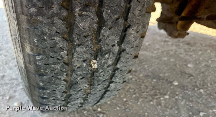 image for item OM9736 2013 Ford F250 Super Duty XL SuperCab pickup truck