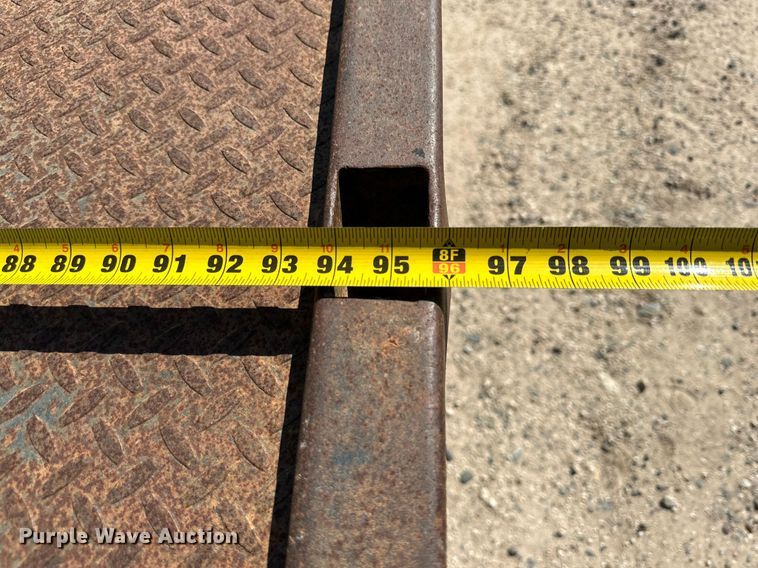 image for item OM9741 2013 Ford F450 Super Duty XL flatbed truck