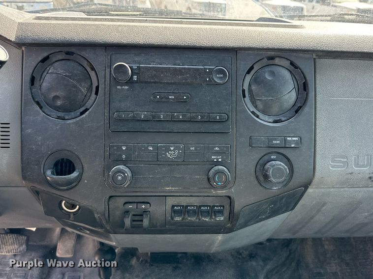 image for item OM9741 2013 Ford F450 Super Duty XL flatbed truck