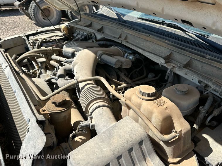 image for item OM9741 2013 Ford F450 Super Duty XL flatbed truck