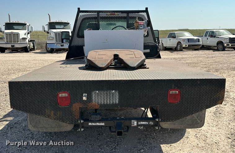 image for item OM9742 2012 Ford F550 Super Duty flatbed truck