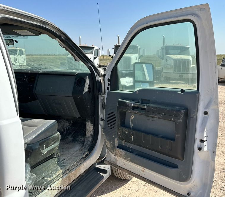 image for item OM9742 2012 Ford F550 Super Duty flatbed truck