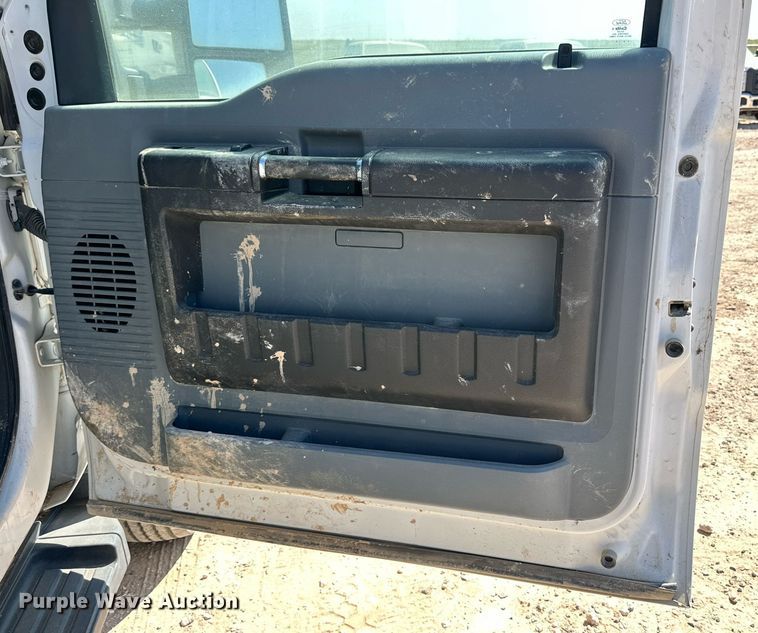 image for item OM9742 2012 Ford F550 Super Duty flatbed truck