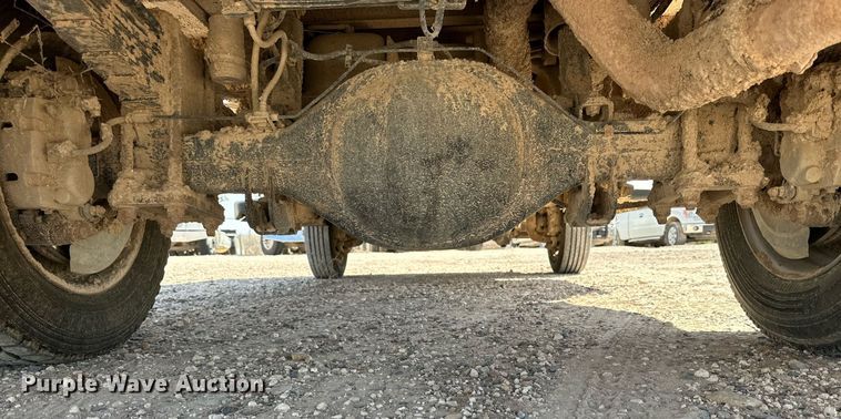 image for item OM9742 2012 Ford F550 Super Duty flatbed truck