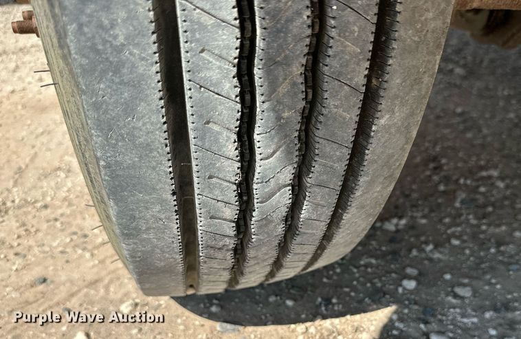 image for item OM9742 2012 Ford F550 Super Duty flatbed truck