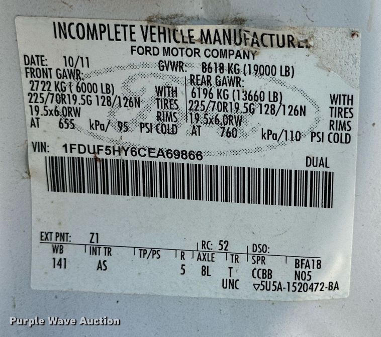 image for item OM9742 2012 Ford F550 Super Duty flatbed truck