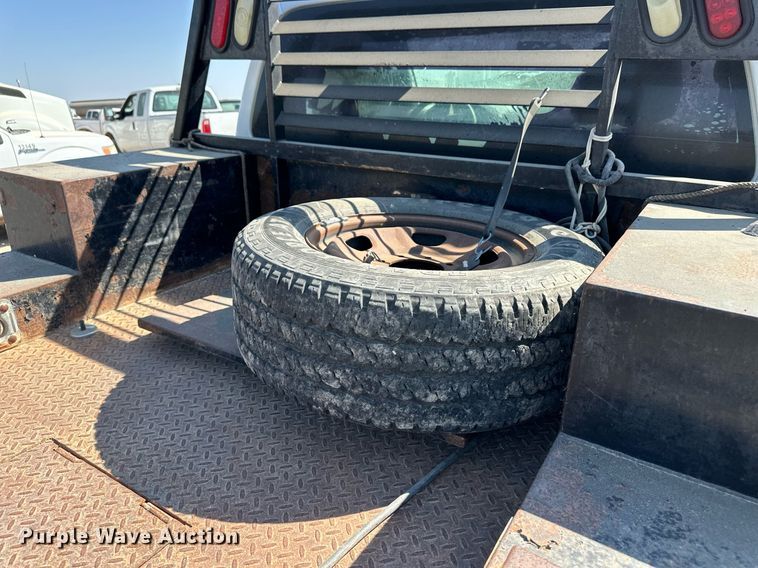 image for item OM9746 2011 Ford F350 Super Duty XL flatbed pickup truck