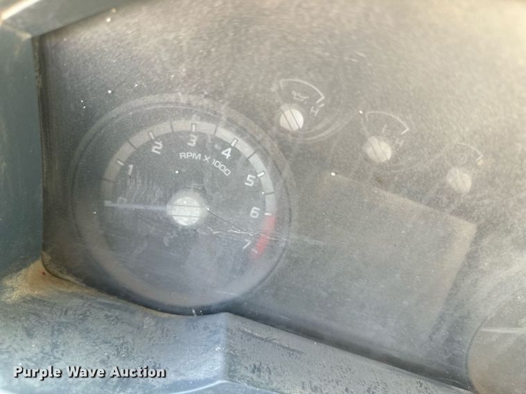 image for item OM9746 2011 Ford F350 Super Duty XL flatbed pickup truck