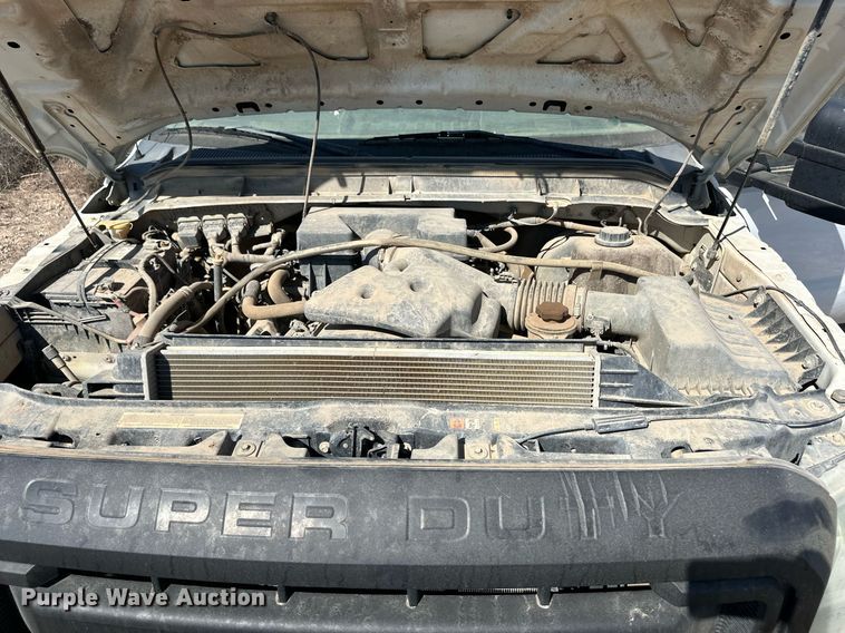 image for item OM9746 2011 Ford F350 Super Duty XL flatbed pickup truck