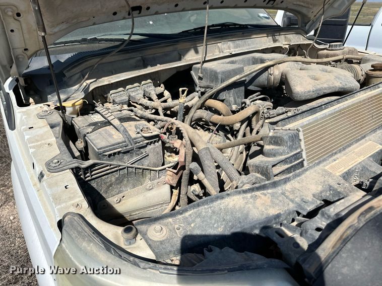 image for item OM9746 2011 Ford F350 Super Duty XL flatbed pickup truck