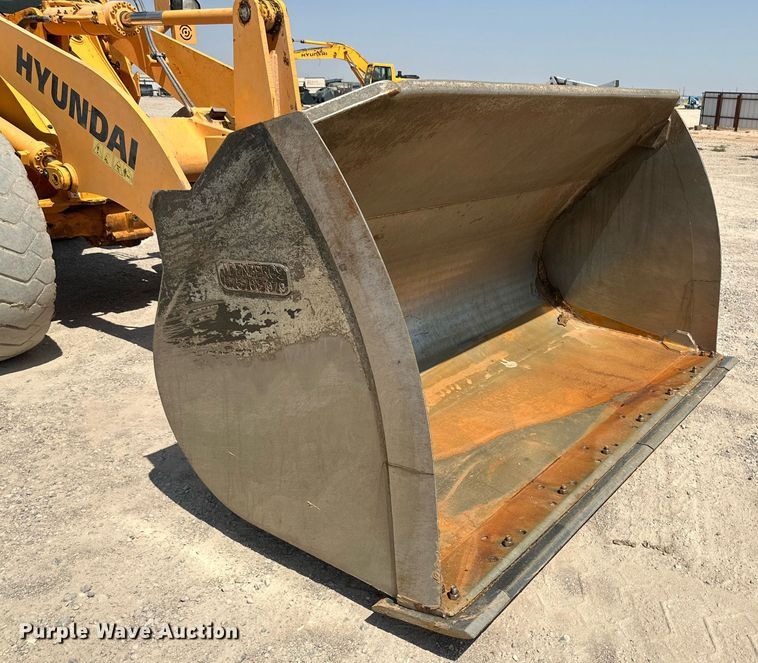 image for item DD3215 2020 Hyundai HL940XT high lift wheel loader