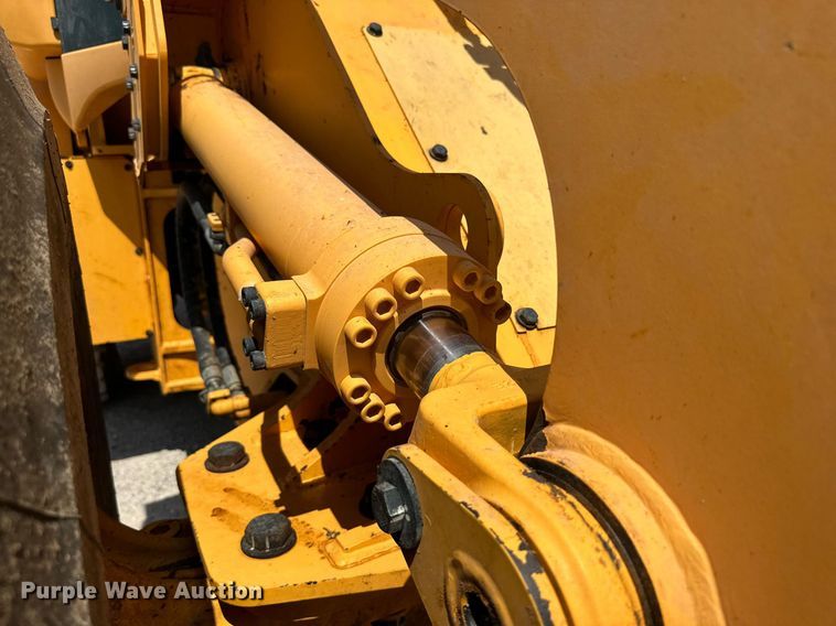 image for item DD3215 2020 Hyundai HL940XT high lift wheel loader