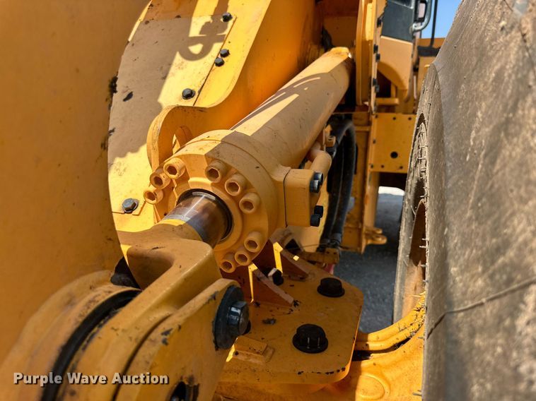 image for item DD3215 2020 Hyundai HL940XT high lift wheel loader