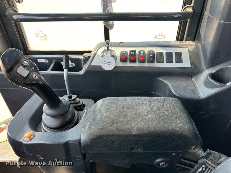 image for item DD3215 2020 Hyundai HL940XT high lift wheel loader