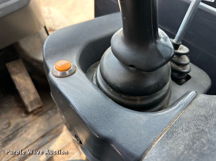 image for item DD3215 2020 Hyundai HL940XT high lift wheel loader