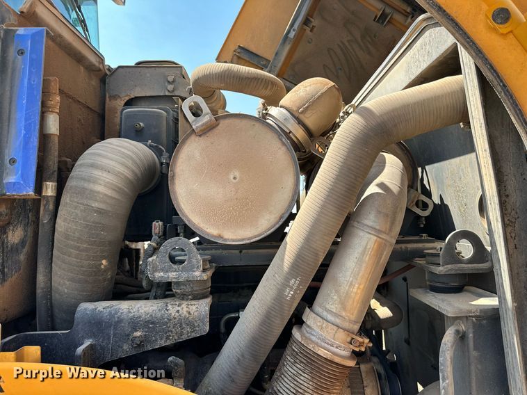 image for item DD3215 2020 Hyundai HL940XT high lift wheel loader