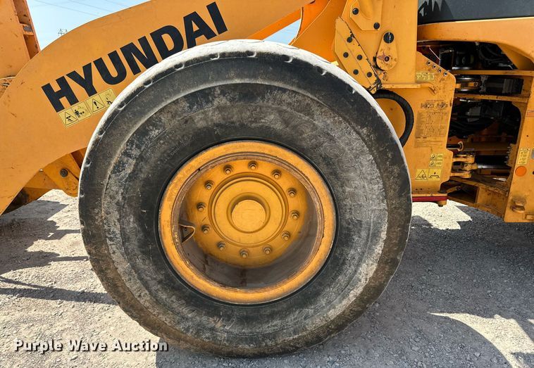 image for item DD3215 2020 Hyundai HL940XT high lift wheel loader