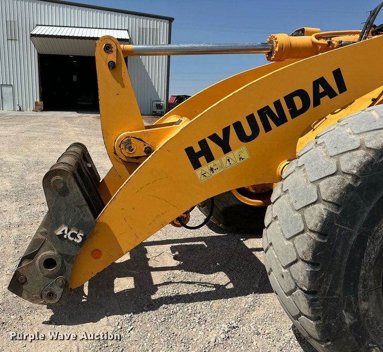 image for item DD3216 2018 Hyundai HL940XT wheel loader