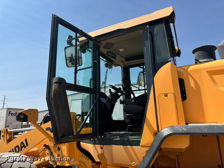 image for item DD3216 2018 Hyundai HL940XT wheel loader