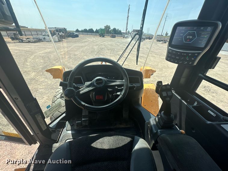 image for item DD3216 2018 Hyundai HL940XT wheel loader