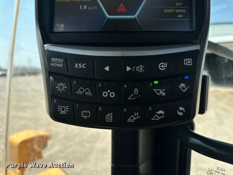 image for item DD3216 2018 Hyundai HL940XT wheel loader